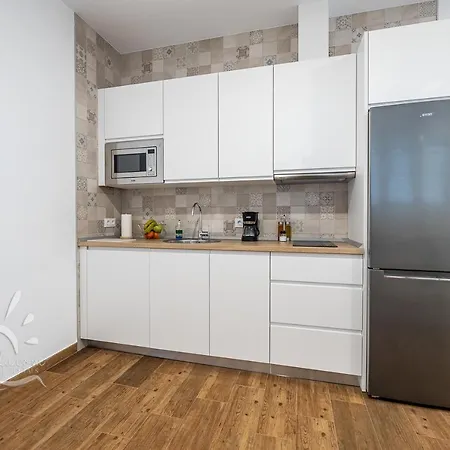 Dom Apartment *
