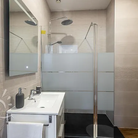 Dom Apartment *