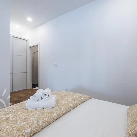Dom Apartamento